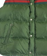 GUCCI（グッチ）ダウンジャケット/ダウンベスト 緑 サイズ:48(L位) メンズ/2200628540010