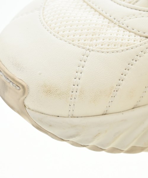 GUCCI（グッチ）スニーカー 白 サイズ:UK8(26.5cm位) メンズ/2200614501025