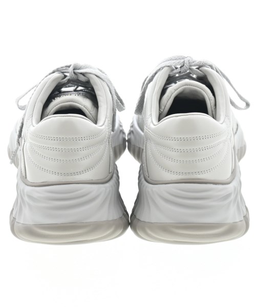 GUCCI（グッチ）スニーカー グレー サイズ:UK7 1/2(26cm位) メンズ/2200614501032