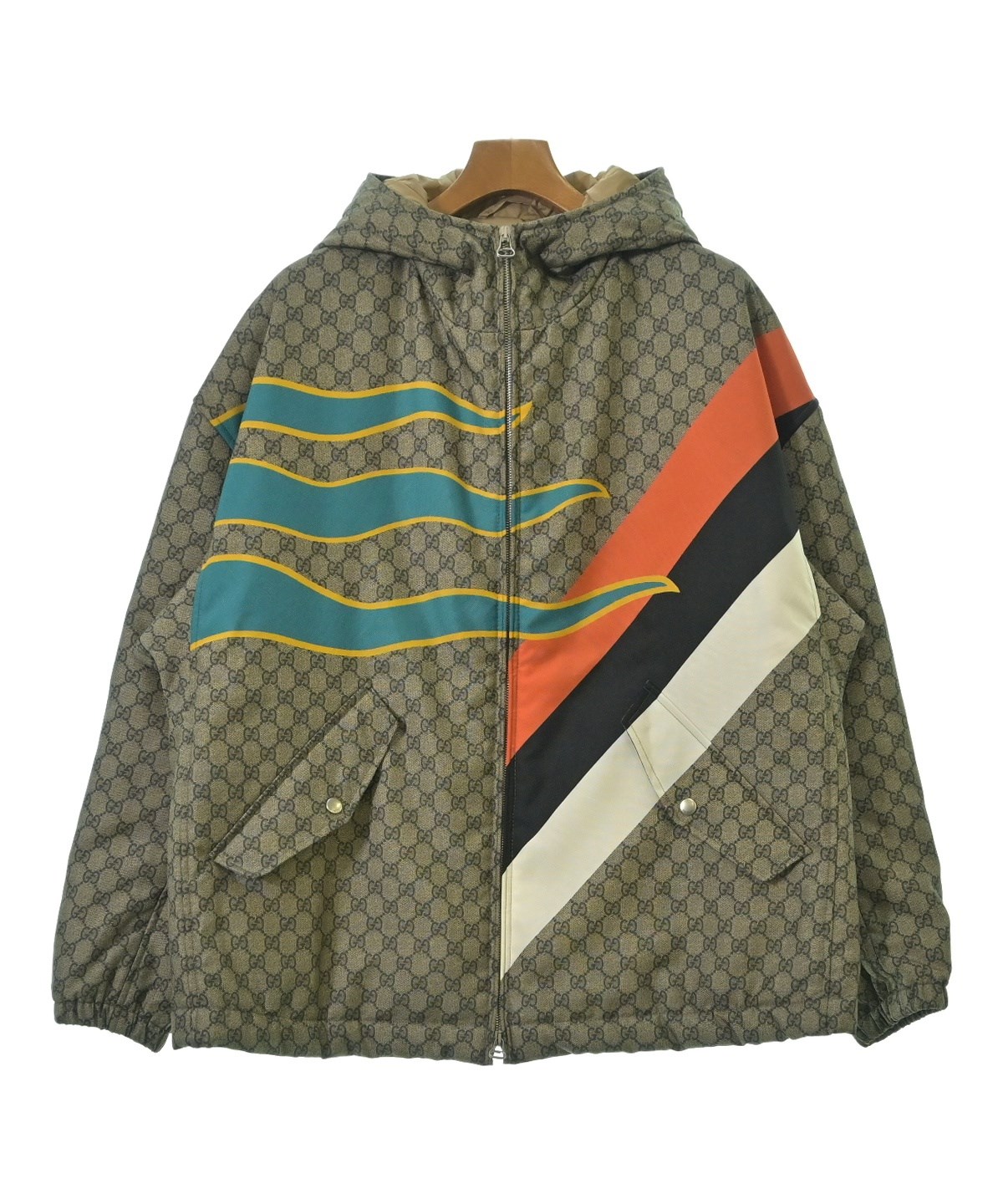 GUCCI（グッチ）ダウンジャケット/ダウンベスト ベージュ サイズ:46(M