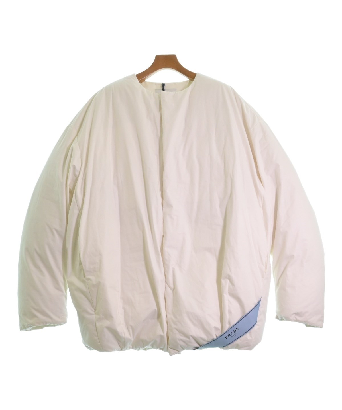 PRADA（プラダ）ダウンジャケット/ダウンベスト 白 サイズ:M
