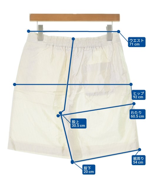 PRADA（プラダ）ショートパンツ 白 サイズ:40(M位) レディース/2200625757053