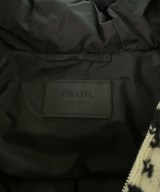PRADA（プラダ）ダウンジャケット/ダウンベスト 白 サイズ:M メンズ/2200641357060