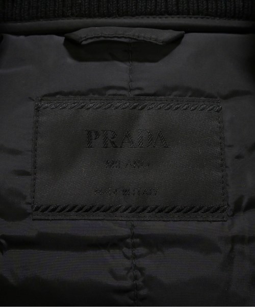PRADA（プラダ）ダウンジャケット/ダウンベスト 黒 サイズ:46(M位) メンズ/2200622459080