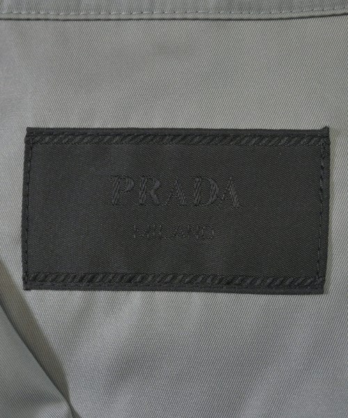 PRADA（プラダ）カジュアルシャツ カーキ サイズ:S メンズ/2200618726080