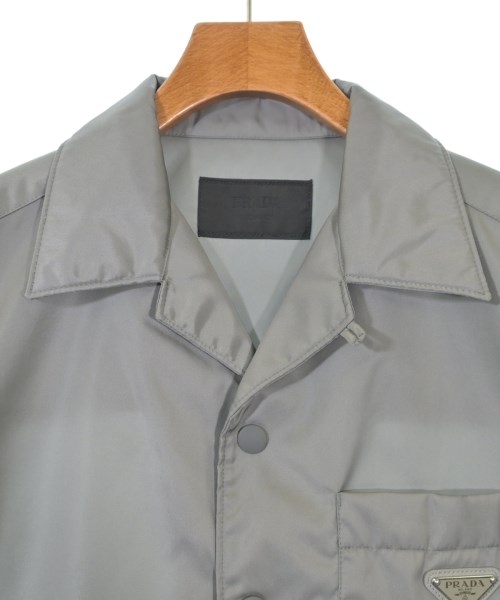 PRADA（プラダ）カジュアルシャツ カーキ サイズ:S メンズ/2200618726080