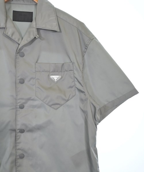 PRADA（プラダ）カジュアルシャツ カーキ サイズ:S メンズ/2200618726080