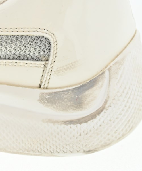 PRADA（プラダ）スニーカー 白 サイズ:UK8 1/2(27cm位) メンズ/2200618782178