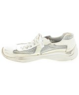 PRADA（プラダ）スニーカー 白 サイズ:UK8 1/2(27cm位) メンズ/2200618782178