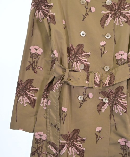 PRADA（プラダ）その他 ベージュ サイズ:38(M位) レディース/2200618861026