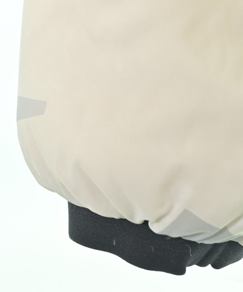 PRADA（プラダ）ダウンジャケット/ダウンベスト 白 サイズ:M メンズ/2200676898019