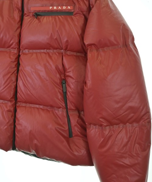 PRADA（プラダ）ダウンジャケット/ダウンベスト 赤 サイズ:L メンズ/2200655472063