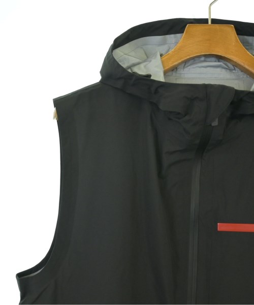 PRADA（プラダ）ブルゾン 黒 サイズ:46(M位) メンズ/2200655472117