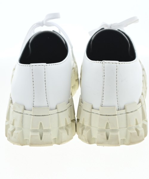 PRADA（プラダ）その他 白 サイズ:7(26cm位) メンズ/2200693740025