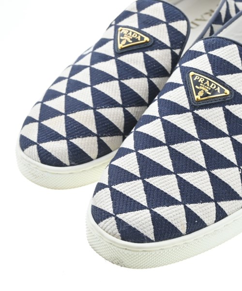 PRADA（プラダ）スニーカー 白 サイズ:UK6 1/2(25cm位) メンズ/2200698243408