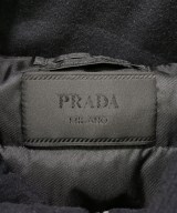 PRADA（プラダ）ダウンジャケット/ダウンベスト 黒 サイズ:L メンズ/2200701124021