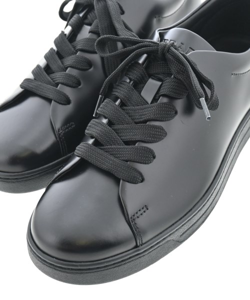PRADA（プラダ）スニーカー 黒 サイズ:UK7 1/2(26cm位) メンズ/2200655625018