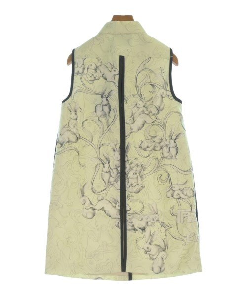 PRADA（プラダ）ベスト 黄 サイズ:38(S位) レディース/2200713883602