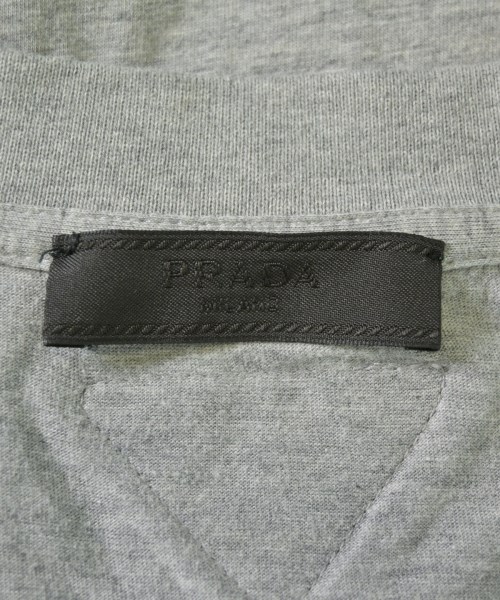 PRADA（プラダ）Tシャツ・カットソー グレー サイズ:M メンズ/2200715540015