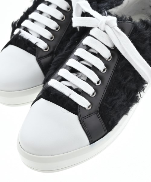 PRADA（プラダ）スニーカー 黒 サイズ:EU37(23.5cm位) レディース/2200718624019