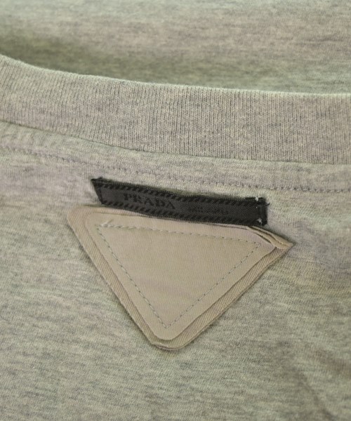 PRADA（プラダ）Tシャツ・カットソー グレー サイズ:L メンズ/2200634044403