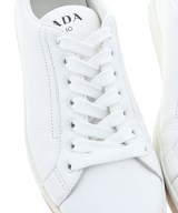 PRADA（プラダ）スニーカー 白 サイズ:6(25cm位) メンズ/2200645514230