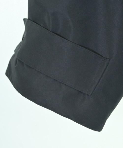 PRADA（プラダ）ダウンジャケット/ダウンベスト 黒 サイズ:L メンズ/2200651967211