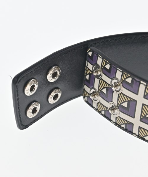 PRADA（プラダ）ネックレス 白 サイズ:M レディース/2200704955202