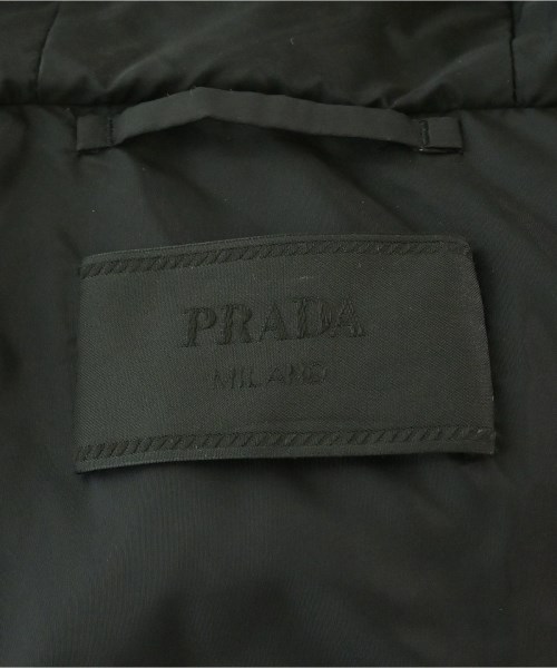 PRADA（プラダ）ダウンジャケット/ダウンベスト 赤 サイズ:XXL メンズ/2200662184041