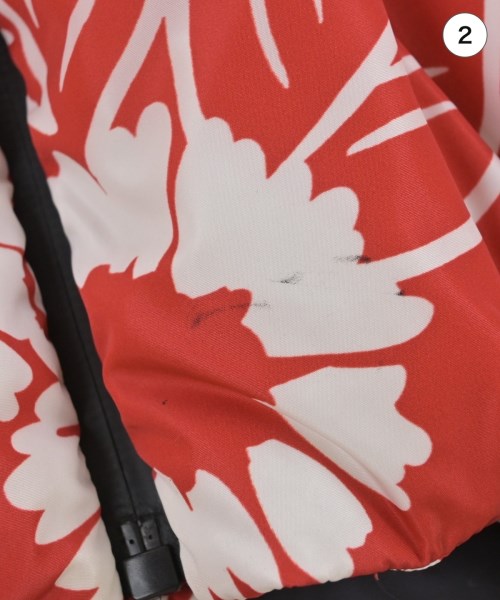 PRADA（プラダ）ダウンジャケット/ダウンベスト 赤 サイズ:XXL メンズ/2200662184041