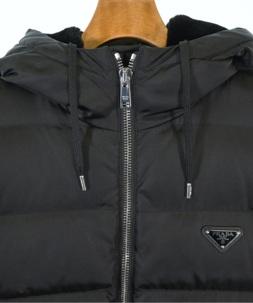 PRADA（プラダ）ダウンジャケット/ダウンベスト 黒 サイズ:S メンズ/2200665941016