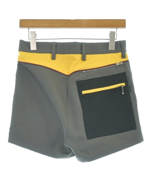 PRADA（プラダ）ショートパンツ グレー サイズ:44(S位) メンズ/2200670979097