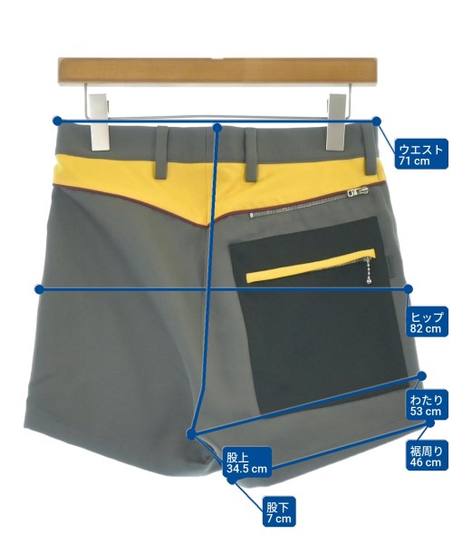 PRADA（プラダ）ショートパンツ グレー サイズ:44(S位) メンズ/2200670979097