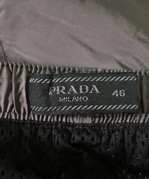 PRADA（プラダ）ショートパンツ グレー サイズ:46(M位) メンズ/2200735078055