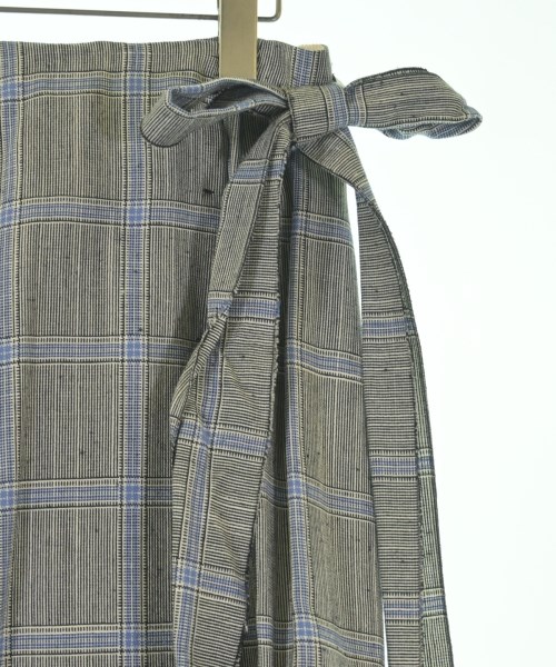 PRADA（プラダ）ひざ丈スカート グレー サイズ:40(M位) レディース/2200735858275