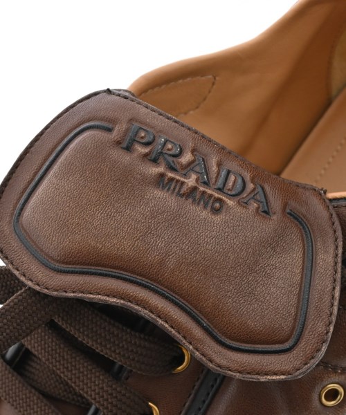 PRADA（プラダ）スニーカー 茶 サイズ:UK8 1/2(27cm位) メンズ/2200721406046