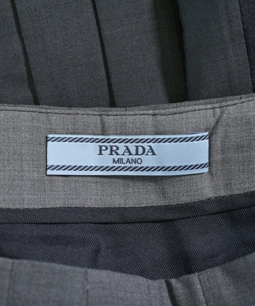 PRADA（プラダ）ミニスカート グレー サイズ:38(S位) レディース/2200721819051