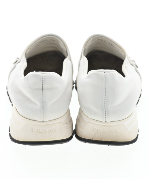 PRADA（プラダ）スニーカー グレー サイズ:38 1/2(25cm位) レディース/2200725746070