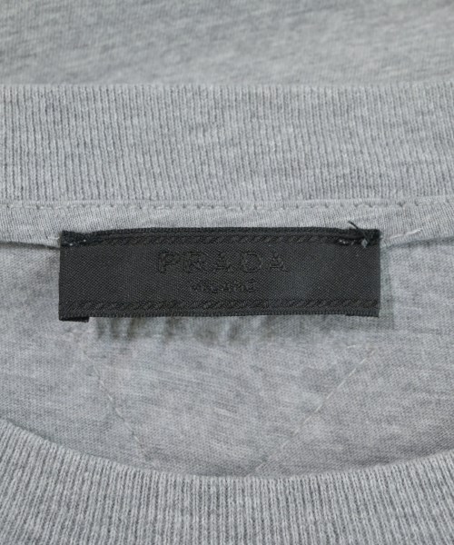 PRADA（プラダ）Tシャツ・カットソー グレー サイズ:L メンズ/2200687445103