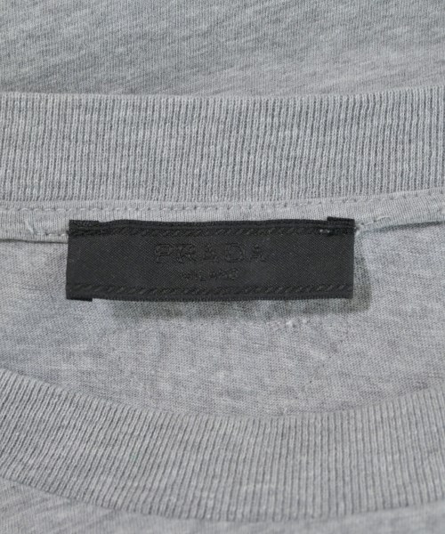 PRADA（プラダ）Tシャツ・カットソー グレー サイズ:L メンズ/2200687445110