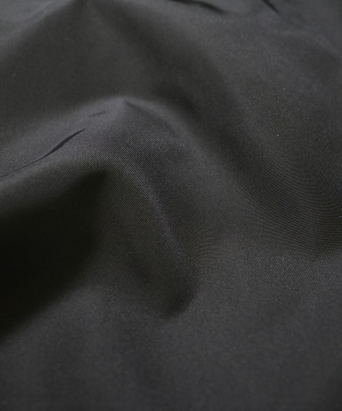 PRADA（プラダ）カジュアルシャツ 黒 サイズ:XL メンズ/2200693453024