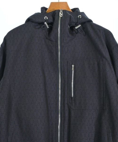 FENDI（フェンディ）マウンテンパーカー 黒 サイズ:44(S位) メンズ/2200585154022