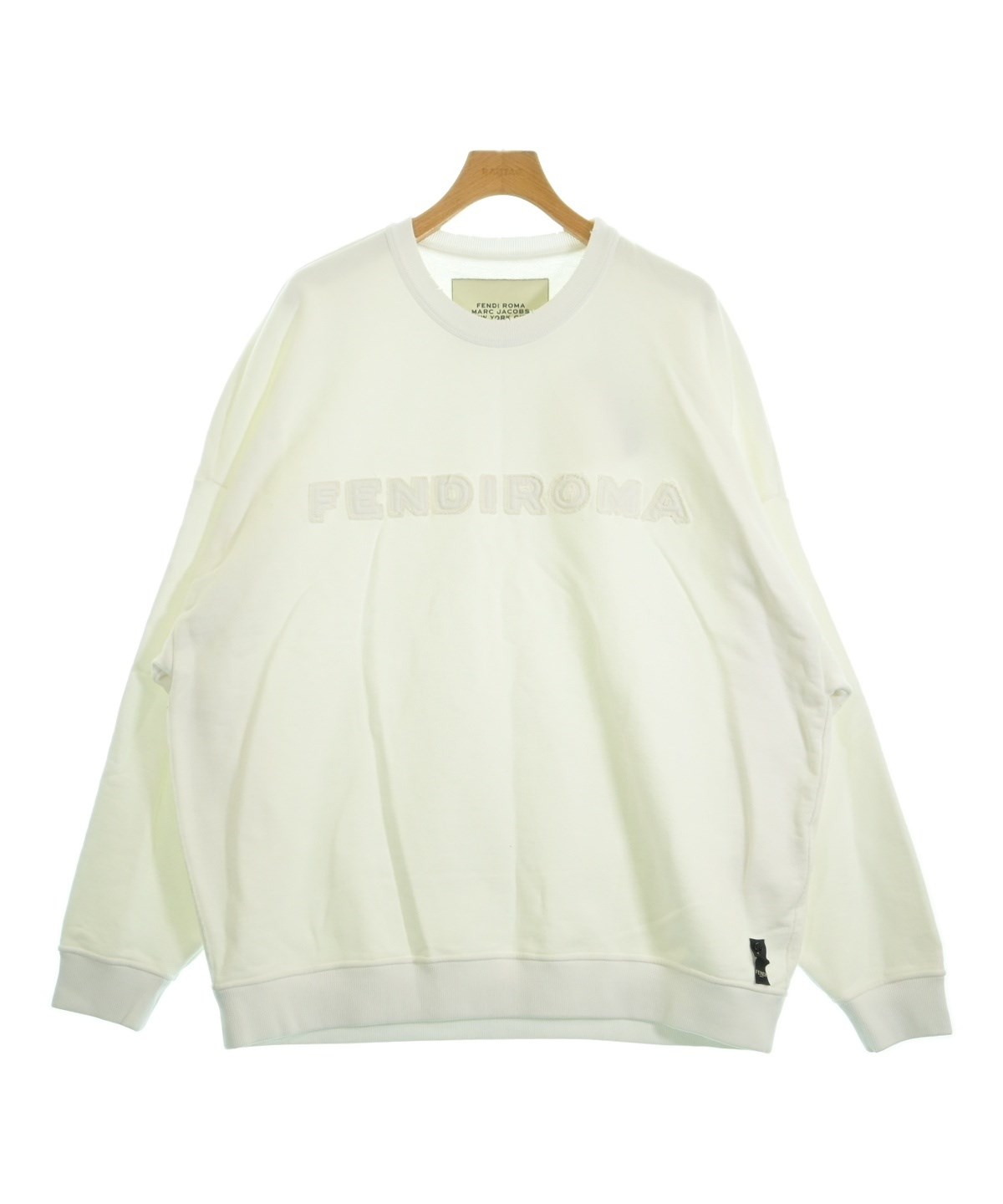 FENDI ホワイト ロゴ 長袖 スウェット FENDI（フェンディ）スウェット 白 サイズ:XL メンズ