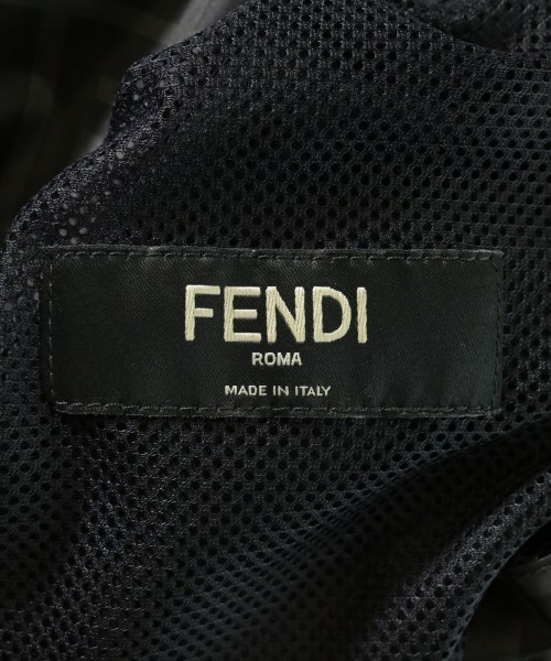 FENDI（フェンディ）マウンテンパーカー グレー サイズ:52(XXL位) メンズ/2200619325251