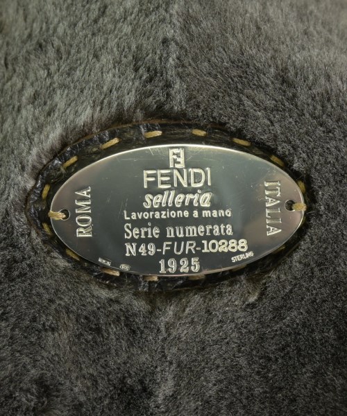 FENDI（フェンディ）その他 ベージュ サイズ:38(S位) レディース/2200668074018