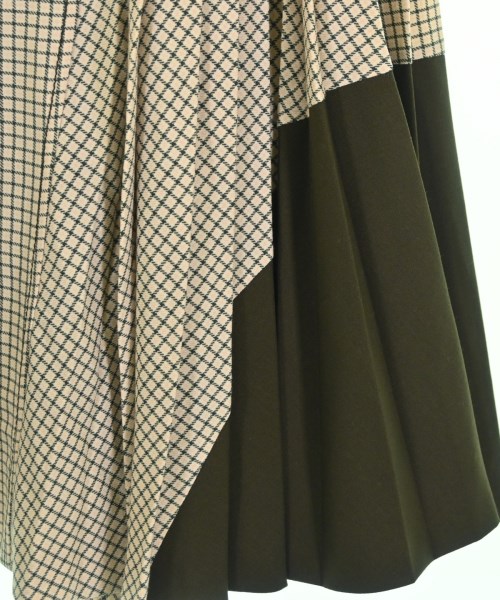 FENDI（フェンディ）ひざ丈スカート ベージュ サイズ:40(M位) レディース/2200672911507