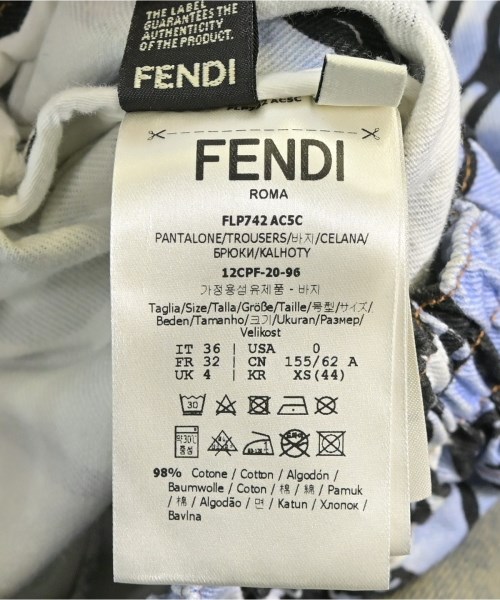 FENDI（フェンディ）ショートパンツ 青 サイズ:36(XS位) レディース/2200714590035