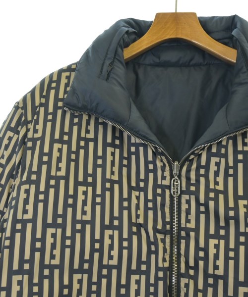 FENDI（フェンディ）ダウンジャケット/ダウンベスト 紺 サイズ:50(XL位) メンズ/2200646094014