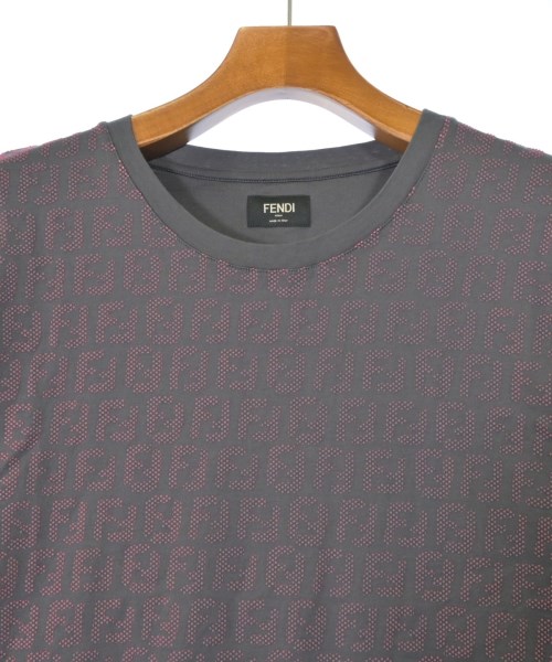 FENDI（フェンディ）Tシャツ・カットソー グレー サイズ:M メンズ/2200648006084