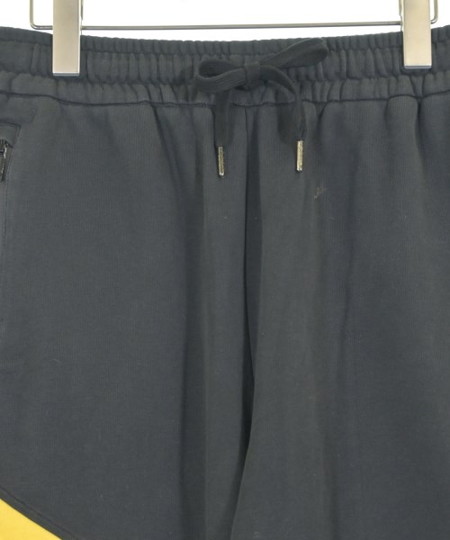 FENDI（フェンディ）ショートパンツ 黒 サイズ:M メンズ/2200705854092